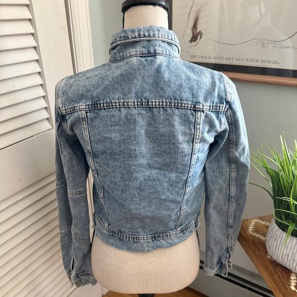 Free People Jean Jacket Womens XS Blue Light Acid Wash Trucker Grunge - Picture 5 of 11